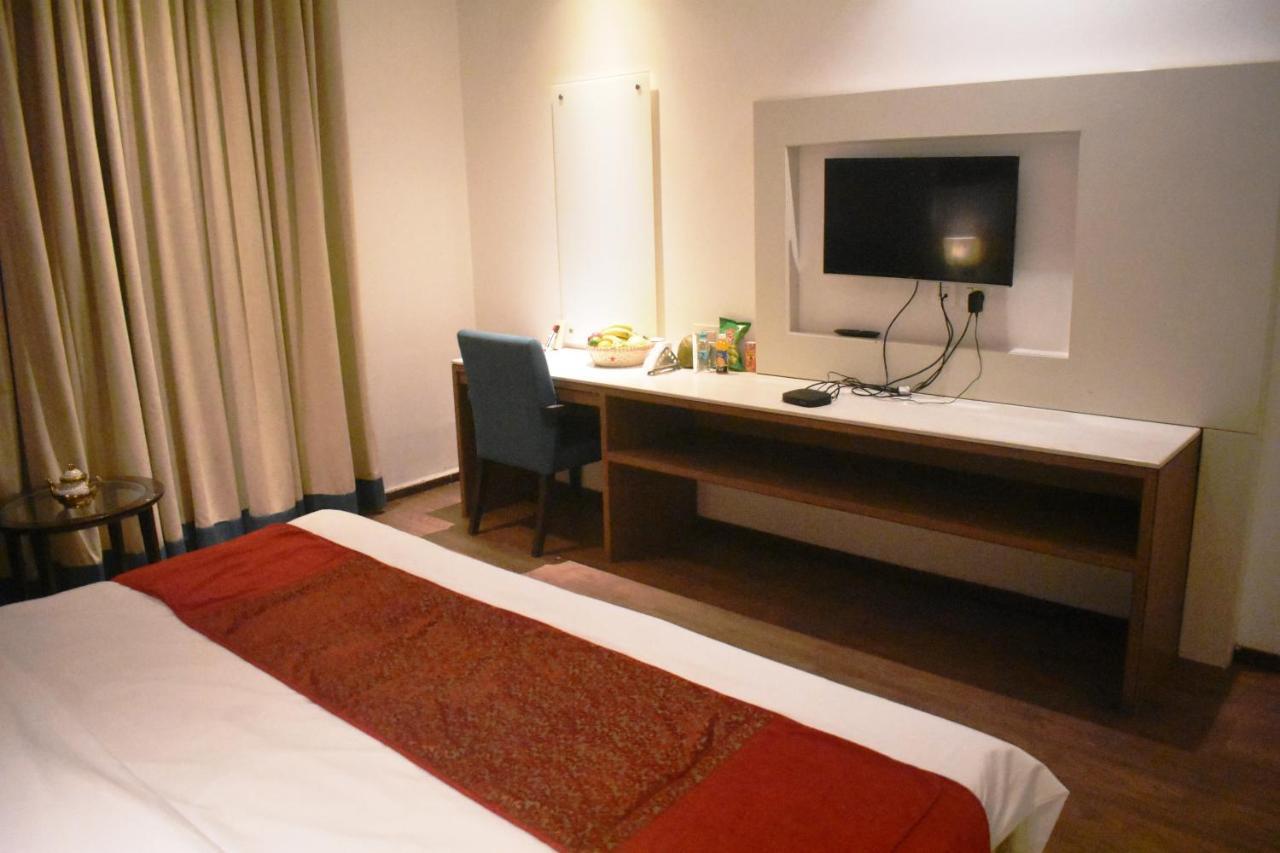 Lemonwood Suites By F9 Hotels - Trivoli Garden Chhatarpur Νέο Δελχί Εξωτερικό φωτογραφία