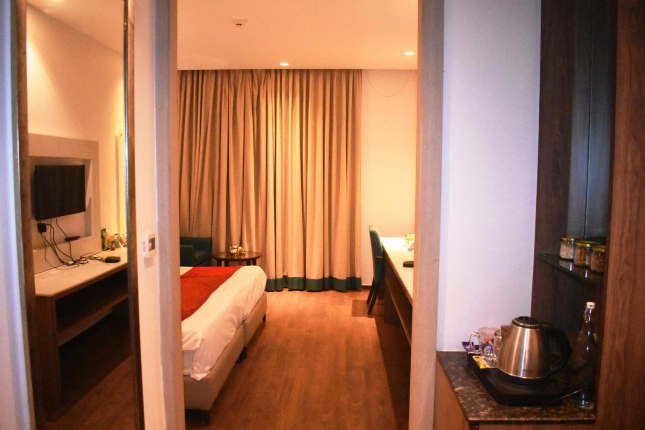 Lemonwood Suites By F9 Hotels - Trivoli Garden Chhatarpur Νέο Δελχί Εξωτερικό φωτογραφία