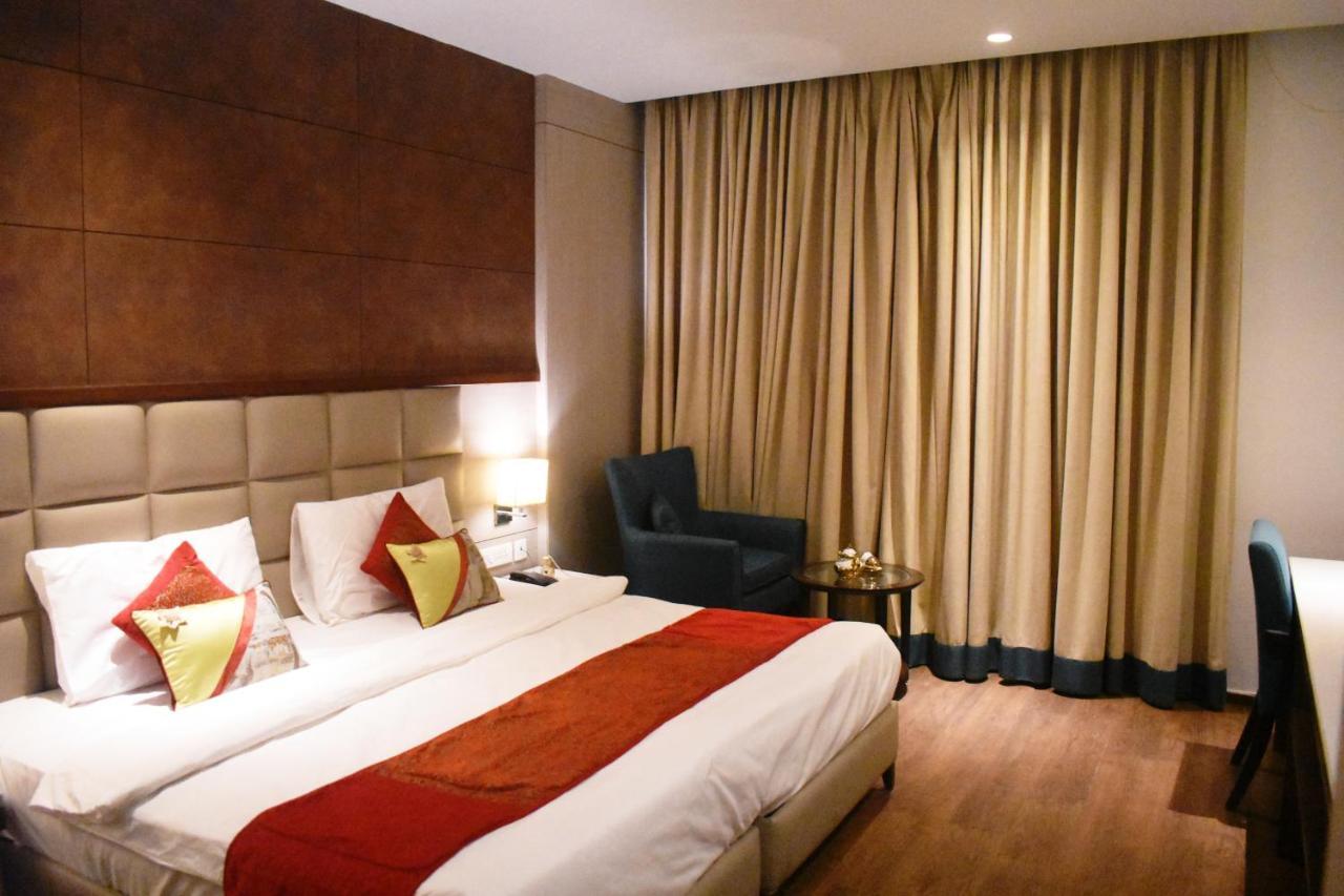 Lemonwood Suites By F9 Hotels - Trivoli Garden Chhatarpur Νέο Δελχί Εξωτερικό φωτογραφία