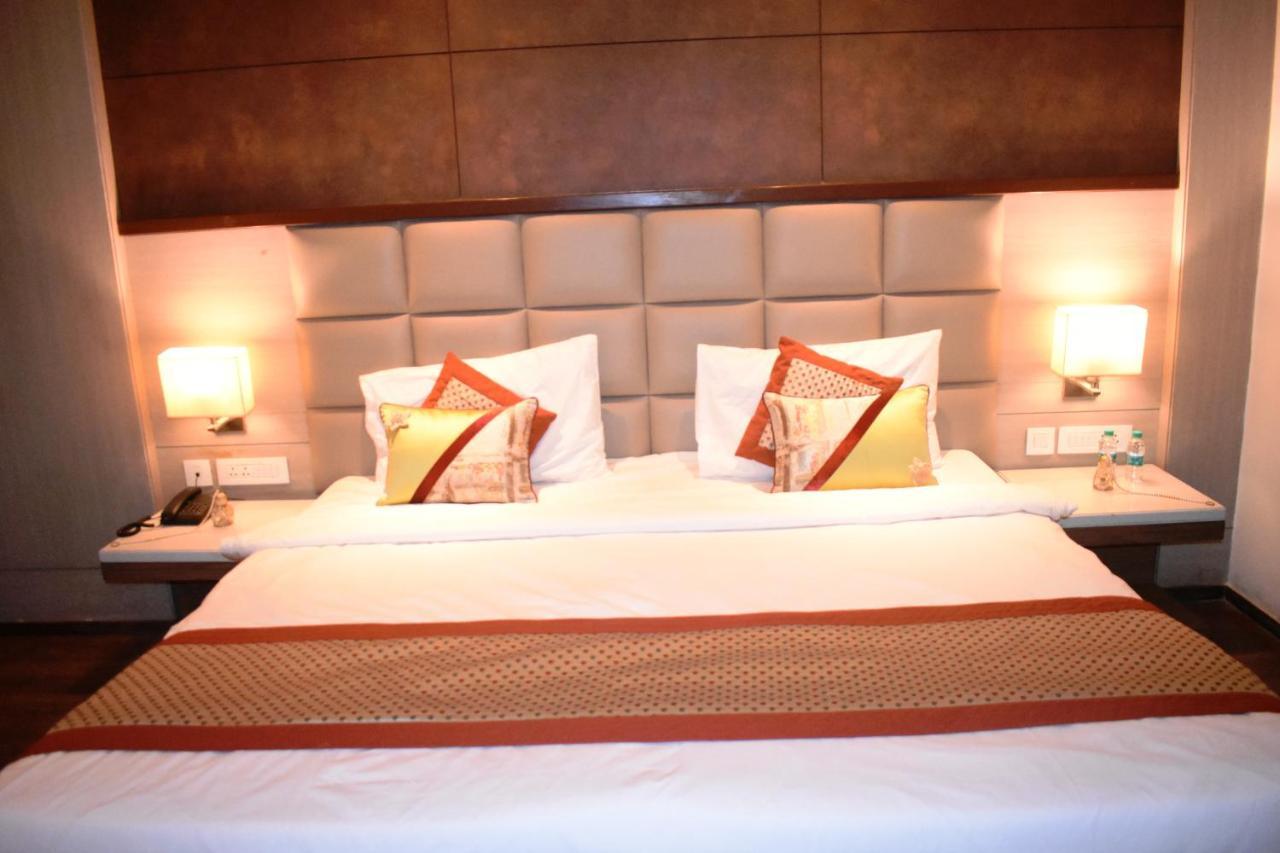 Lemonwood Suites By F9 Hotels - Trivoli Garden Chhatarpur Νέο Δελχί Εξωτερικό φωτογραφία