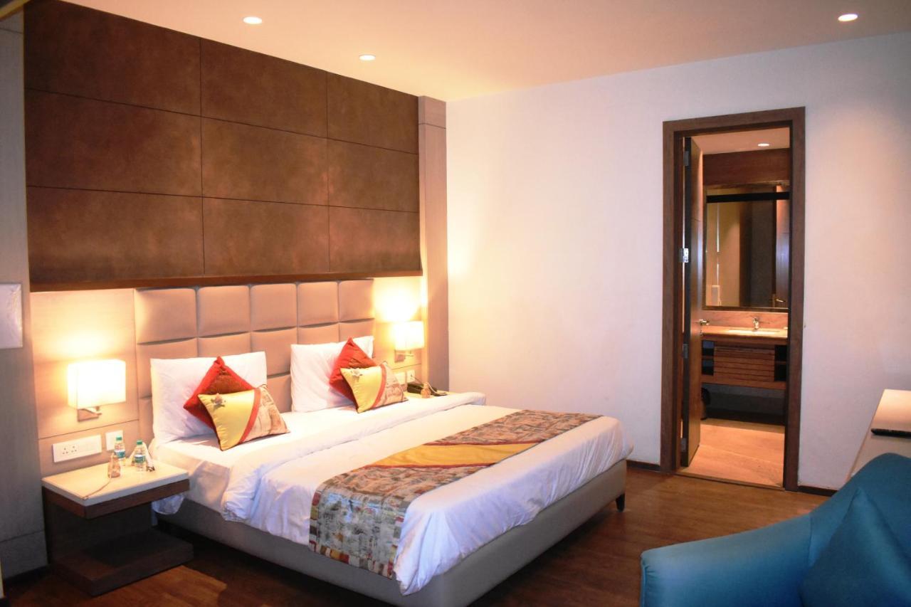 Lemonwood Suites By F9 Hotels - Trivoli Garden Chhatarpur Νέο Δελχί Εξωτερικό φωτογραφία