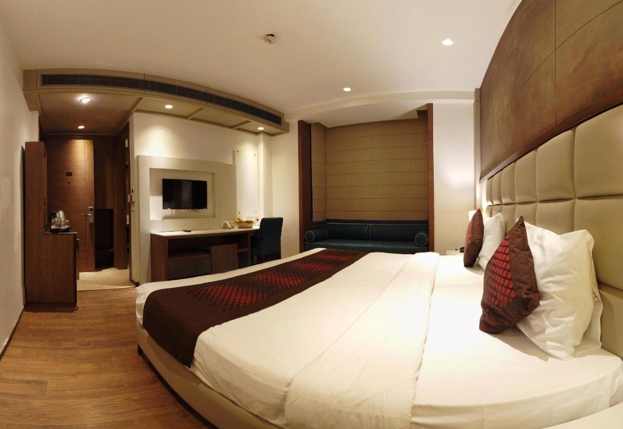 Lemonwood Suites By F9 Hotels - Trivoli Garden Chhatarpur Νέο Δελχί Εξωτερικό φωτογραφία