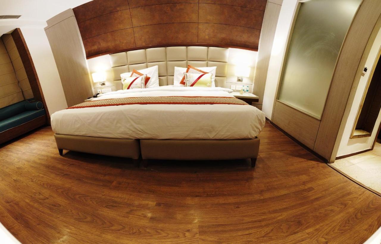 Lemonwood Suites By F9 Hotels - Trivoli Garden Chhatarpur Νέο Δελχί Εξωτερικό φωτογραφία