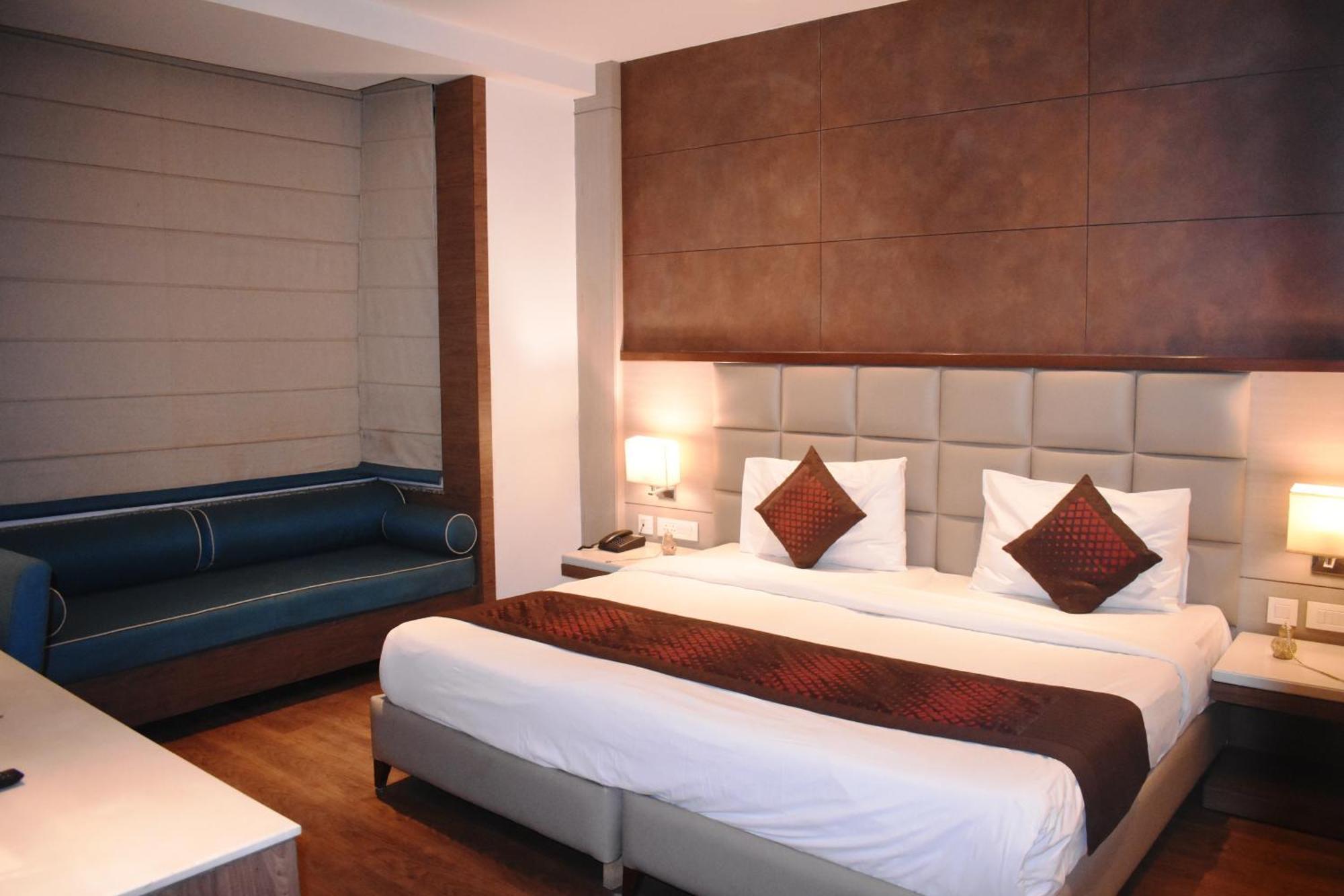 Lemonwood Suites By F9 Hotels - Trivoli Garden Chhatarpur Νέο Δελχί Εξωτερικό φωτογραφία